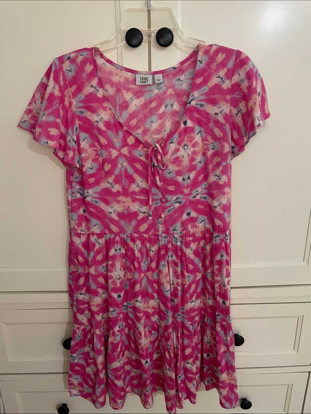 True Craft Juniors Tiered Peasant Dress
In pink/blue. Size S